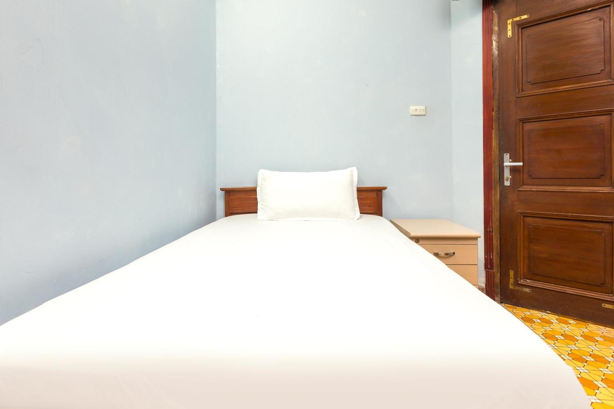Chikoo Homestay Spot-On Ханой Экстерьер фото